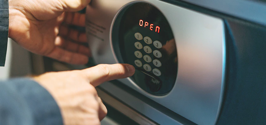 Cash Safe Openers in Arvin, California