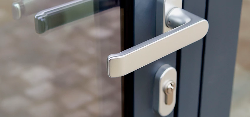 Broken Door Lock Cylinder Repair in Arvin, California